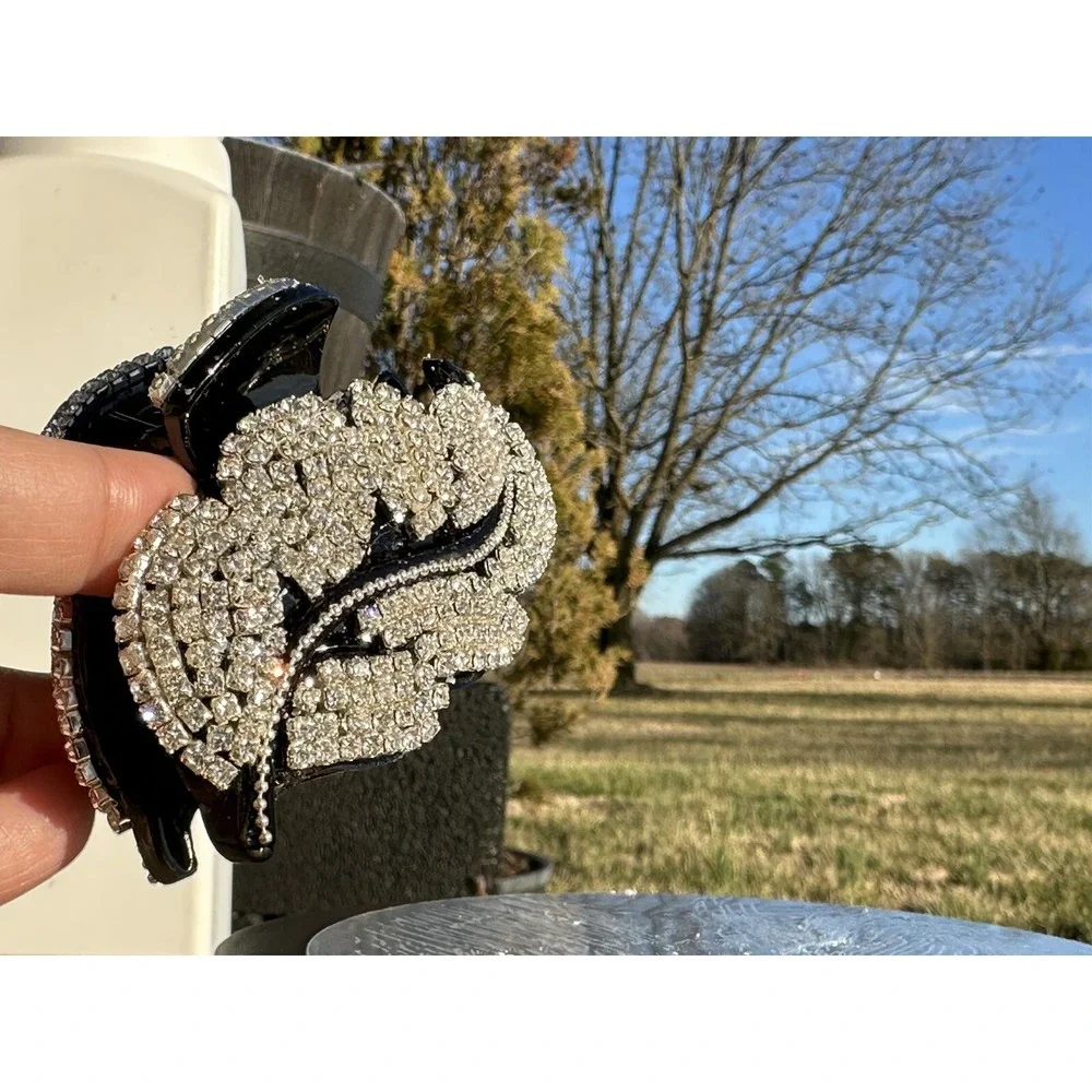 1 New Gorgeous Hair Clip with Shinny Crystals Hair Jewelry Accessories‎